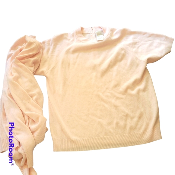 Designers Originals Sweaters - DESIGNERS ORIGINALS SIZE XL SWEATERSHIRT/BUTTON UP SET! PEARL LIKE BUTTONS !